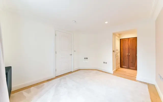 Hampstead Manor, Kidderpore Avenue, NW3 7SU 4