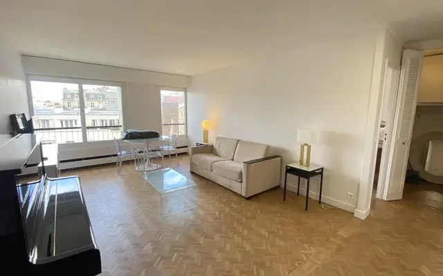 PARIS 16e·60m²·F2·Appartement·With furniture 0