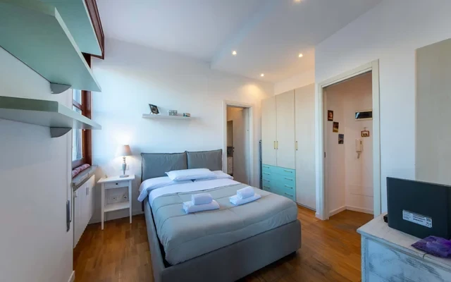 HouSmart  Masini 4 0