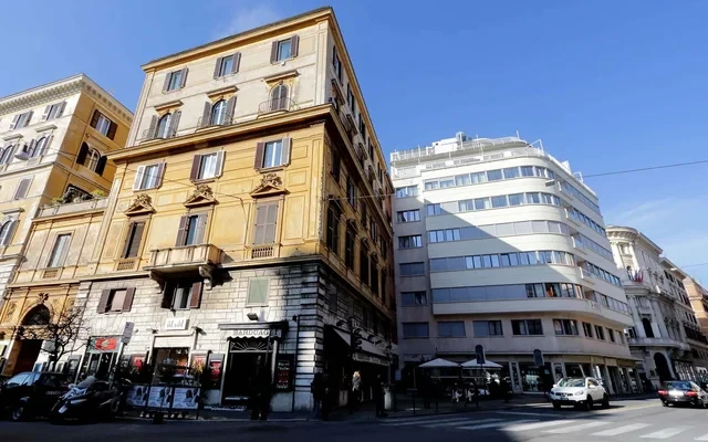 Flavia 28 Impressive 2 Bdr Apartment In Rome 4