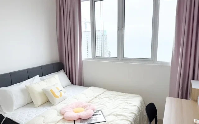 The Zen Condominium - Gelugor student accommodation - Room A1 - Master Room SV33A