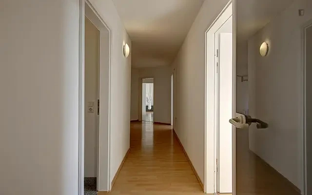 Neat and cosy single bedroom in Veielbrunnen 4