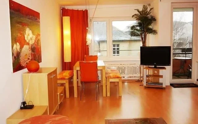 Ruhige und stilvolle Wohnung in Charlottenburg (Berlin) 0
