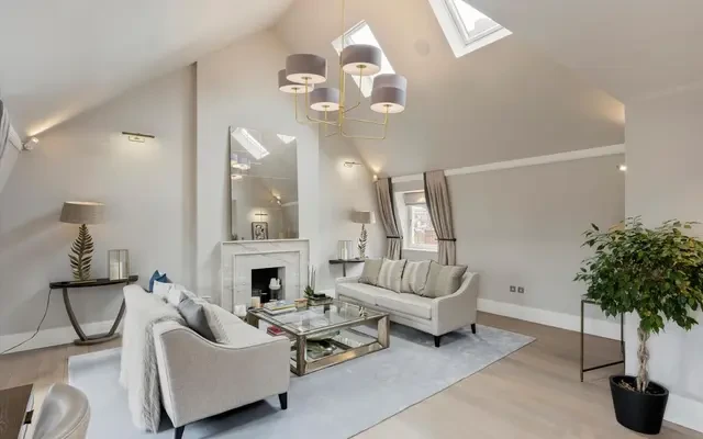 Hans Place, London, SW1X. SW1X 0EU 3