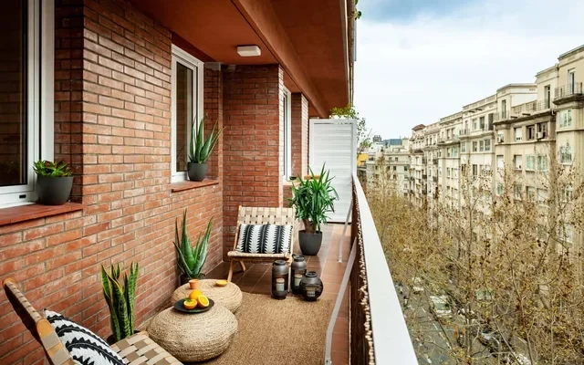 Isilf - 2 bedrooms and balcony in Sant Gervasi 2