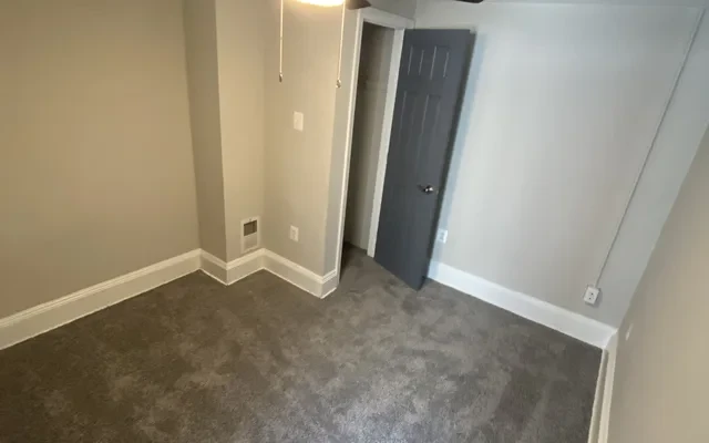 CA - 4043 Sansom Street 2