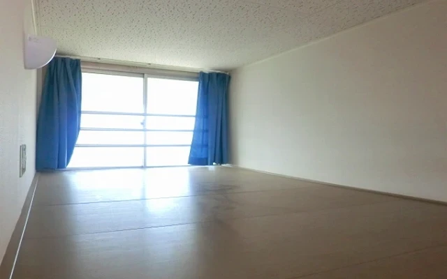 レオパレスラ・プランタン 3