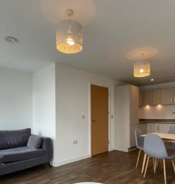 HL-Lincoln Apartments