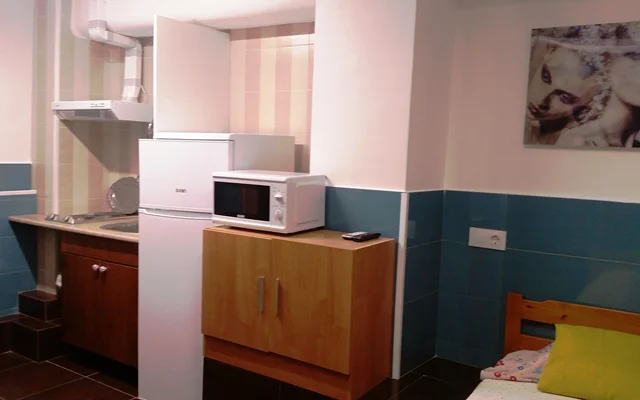 COLIVING 87 ESTUDIO NUMERO 7 4