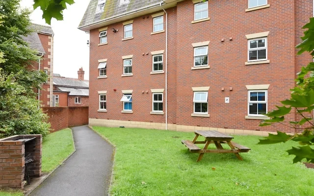 Snowdon Hall 3
