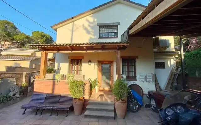 house in Vallcarca i els Penitents (Gràcia) 3