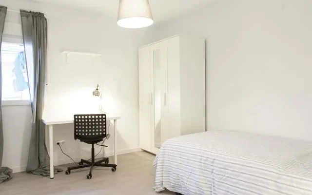 Calle de Cebreros, 16 4