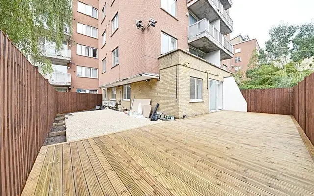 Regent Court, North Bank, London, NW8 8UW 1