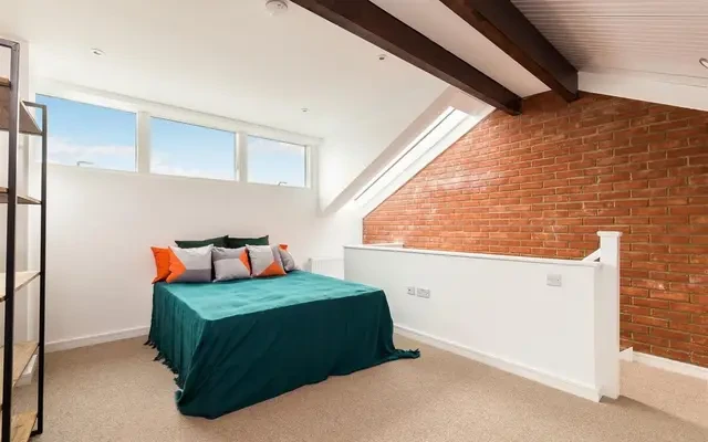 Elm Grove, London, SW19 4BU 4