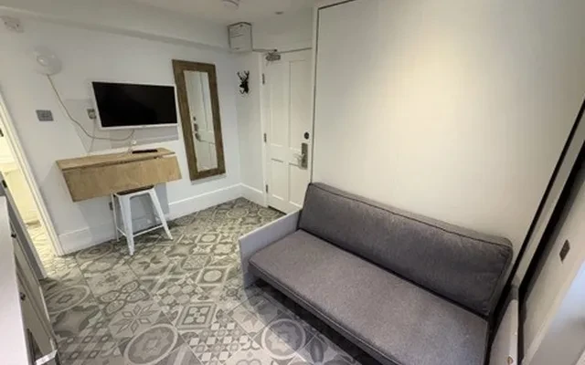 LH-199 Gloucester Place 4