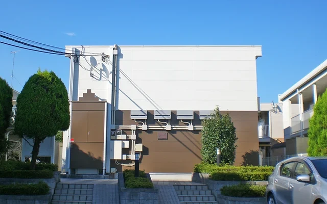 レオパレスフローラ 0