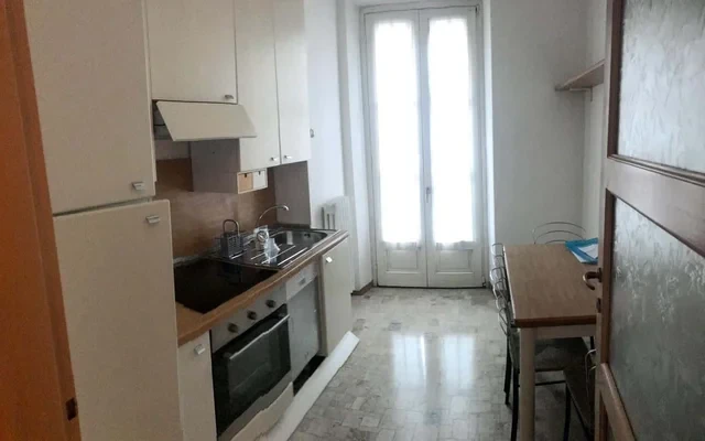 Ampio bilocale di 97mq a Milano in Via Lecco 1
