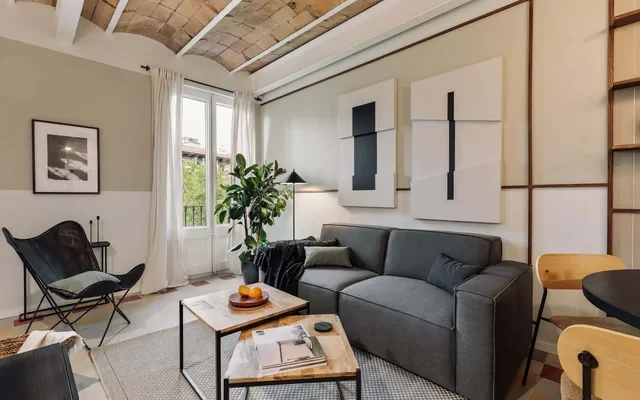 Andy - 2 bedrooms and office and balcony in Eixample Dreta 0