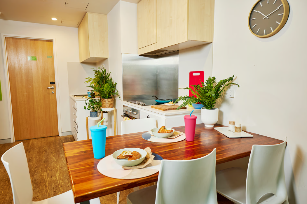 6 Bedroom Apartment-Double Bed