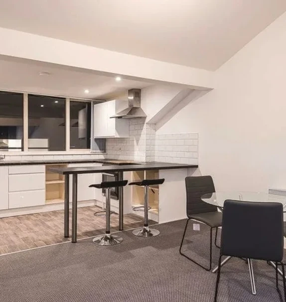 16 Blenheim Terrace Serviced Apartments