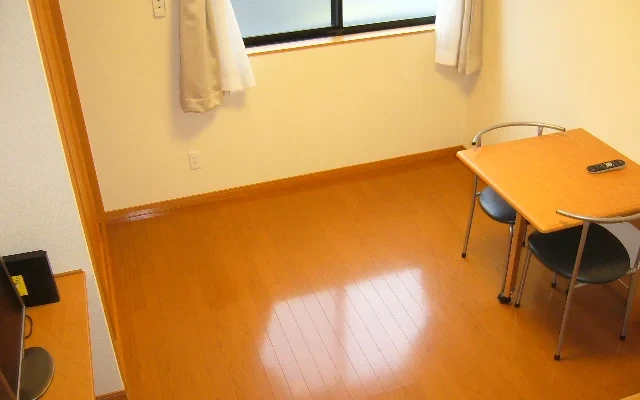 レオパレスさくら 1