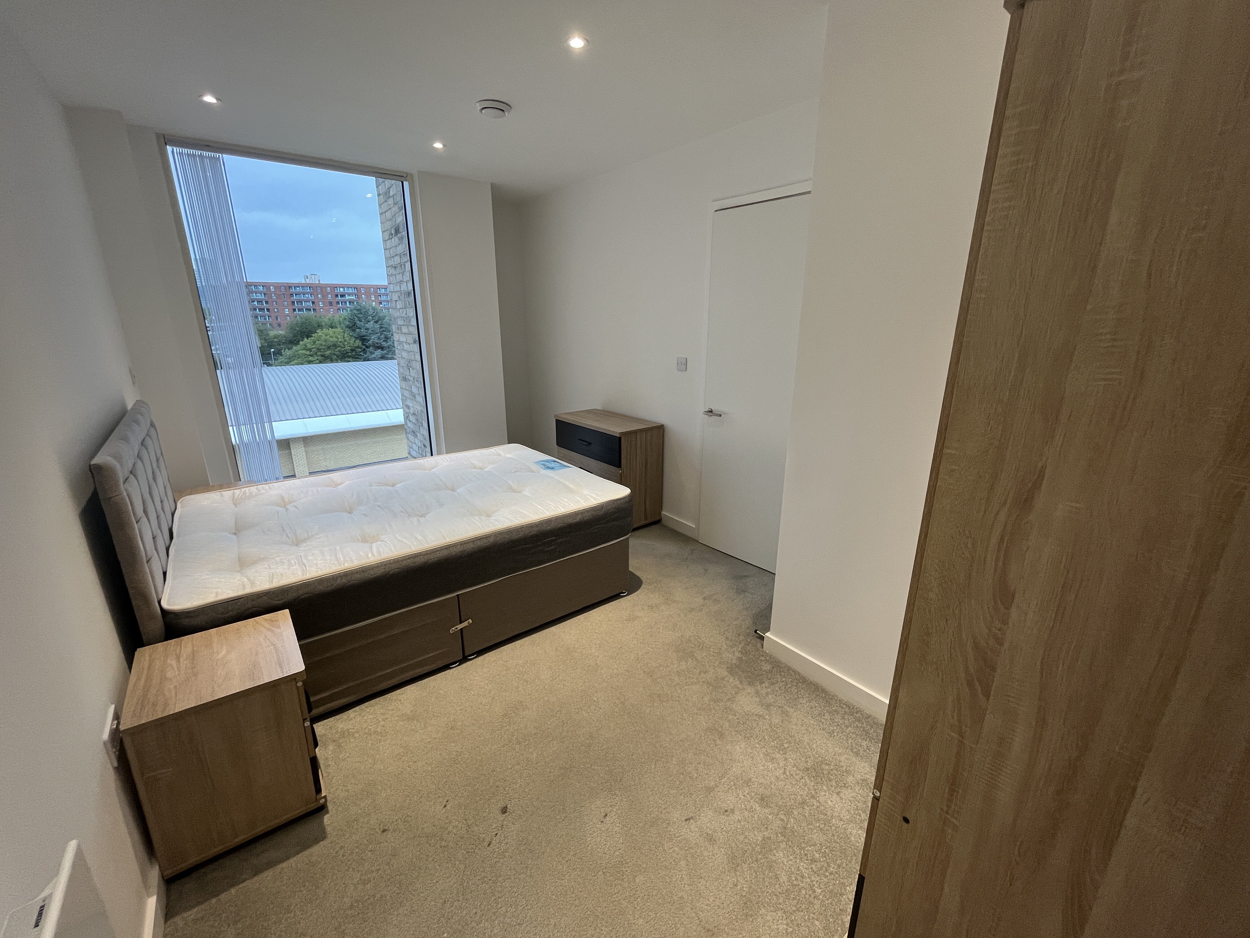 Burlington Square(NEX)