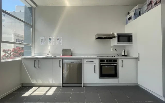 43 Anzac Avenue - Auckland student accommodation - Room-5 at 201