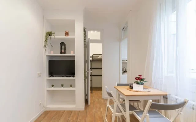 Cozy & renovated -2Bedrooms 1Bathroom-Malasana 2