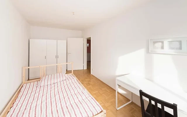 Birkerstrasse 34DE-02-048M 0