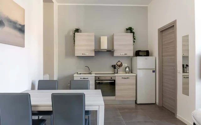 Loft Appena Ristrutturato - Stazione Centrale 1