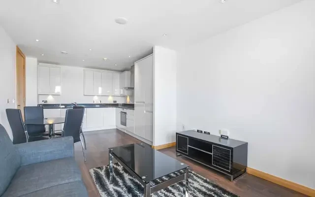 Pinnacle Tower, Fulton Road, Wembley Park, London, HA9 0GD 3