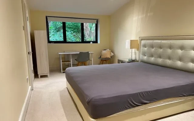 LH-Garden Room - London student accommodation