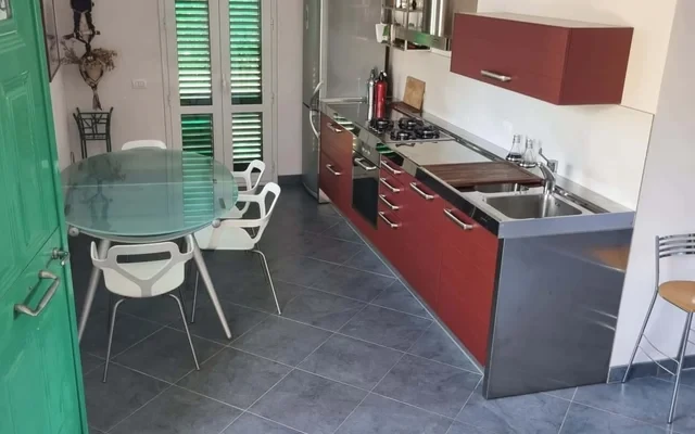 Apartment in Via Venezuela, Camaiore for 180 m² with 3 bedrooms 2