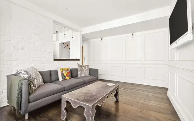 Whiteheads Grove, London, SW3 3HJ 3