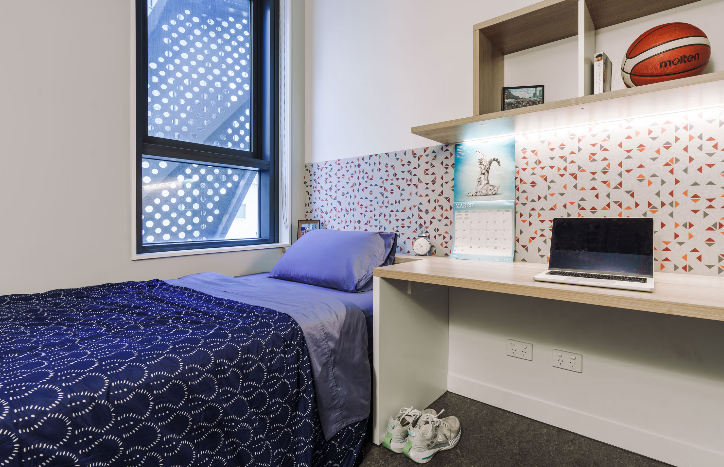 Standard Room in 4-Bed Apartment with Courtyard