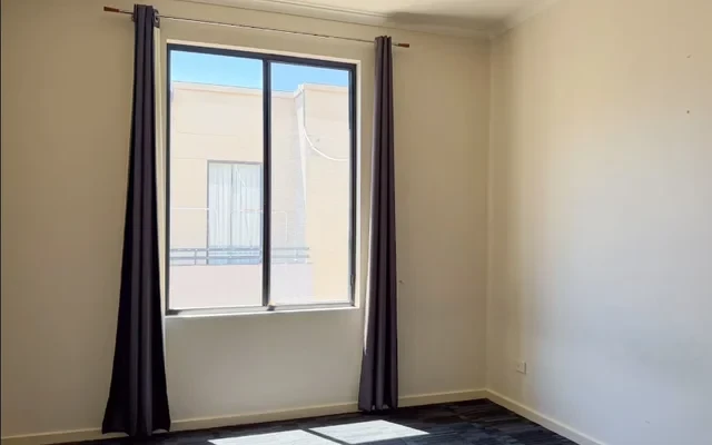 18 Sturt St 1