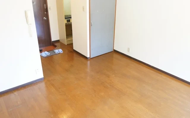 Diamond Hills, room s 205. 3