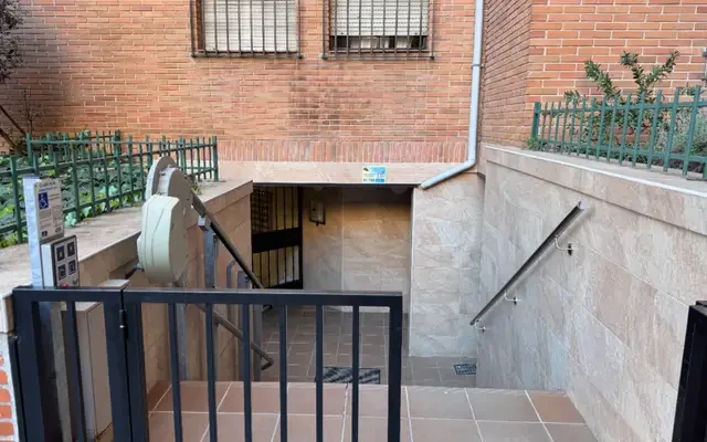 apartment near Calle Tribaldos 0