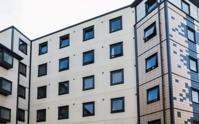 Harbour Court 1