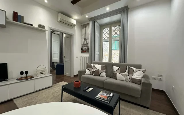 Apartment in Salita San Maria Apparente, Napoli for 49 m² with 1 bedroom 0
