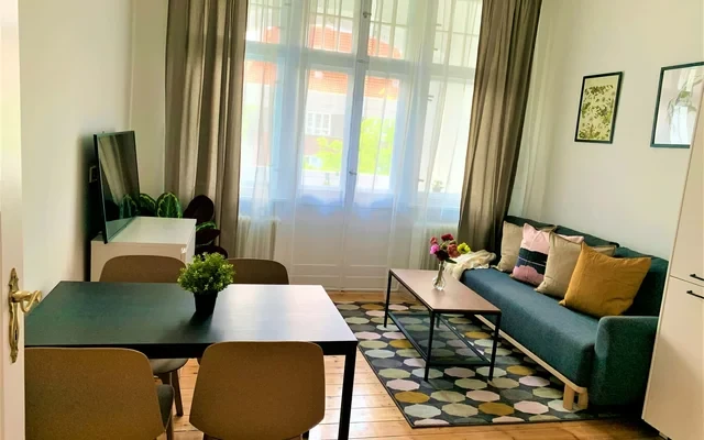 Kaiserin-Augusta-Allee 3