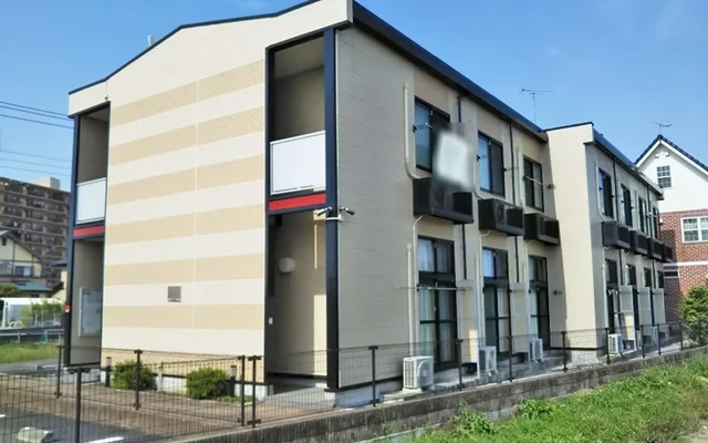 レオパレスバンビーナ 0