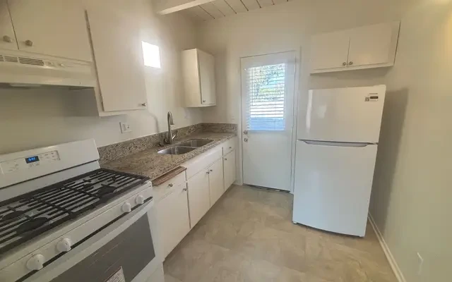223 Ellwood Beach Drive – Studentenunterkunft in Goleta – Studio Unit 14