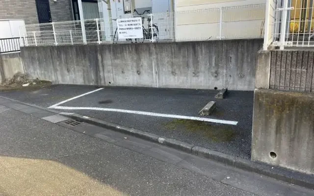 レオパレス青葉 3