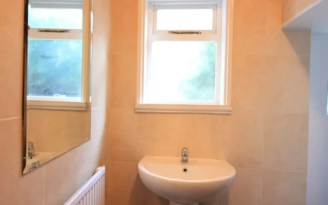 Lansdowne Flat 3