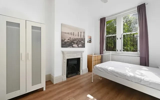 LH-Hetley Road, Shepherds Bush 1