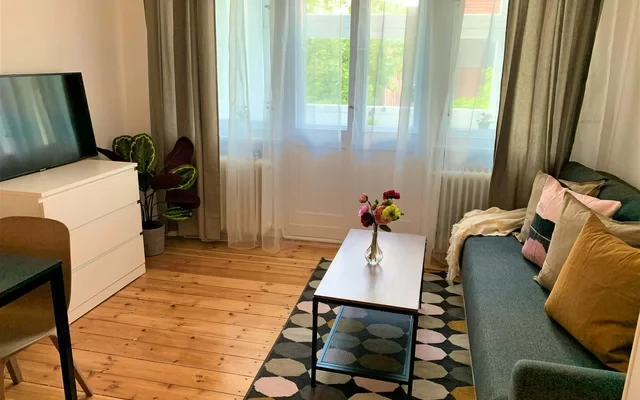Kaiserin-Augusta-Allee 4