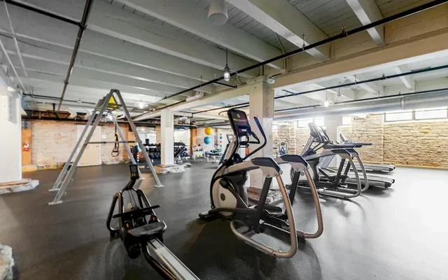 700 Central Apartments 4