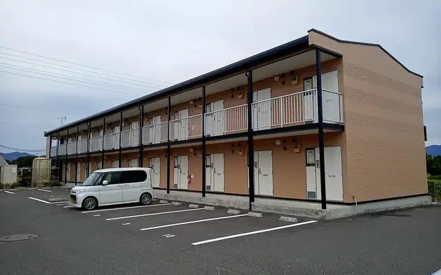 レオパレスザ　ストリングス 0