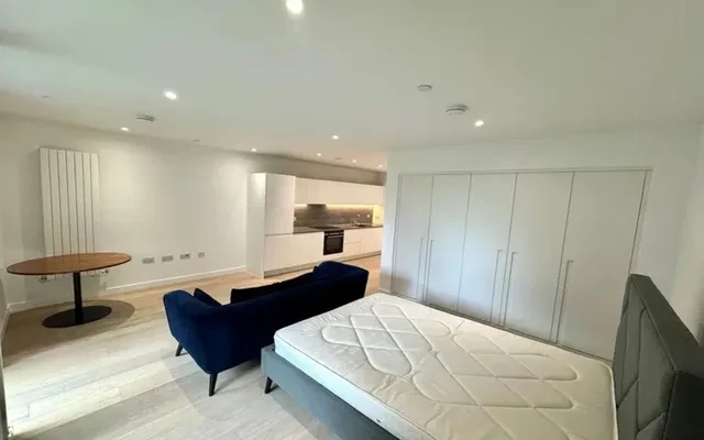 LH-Caravel House 1